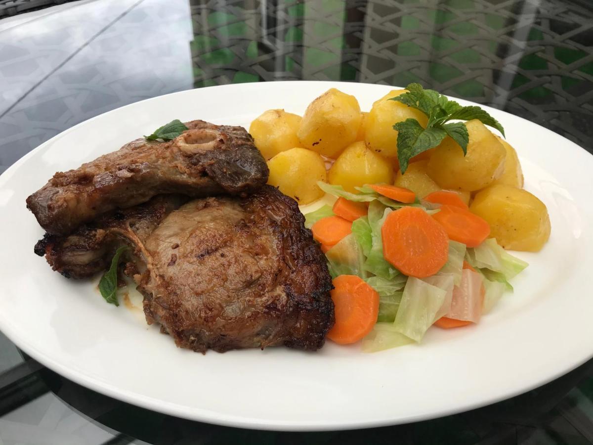 Adis Hotels Ibadan Esterno foto
