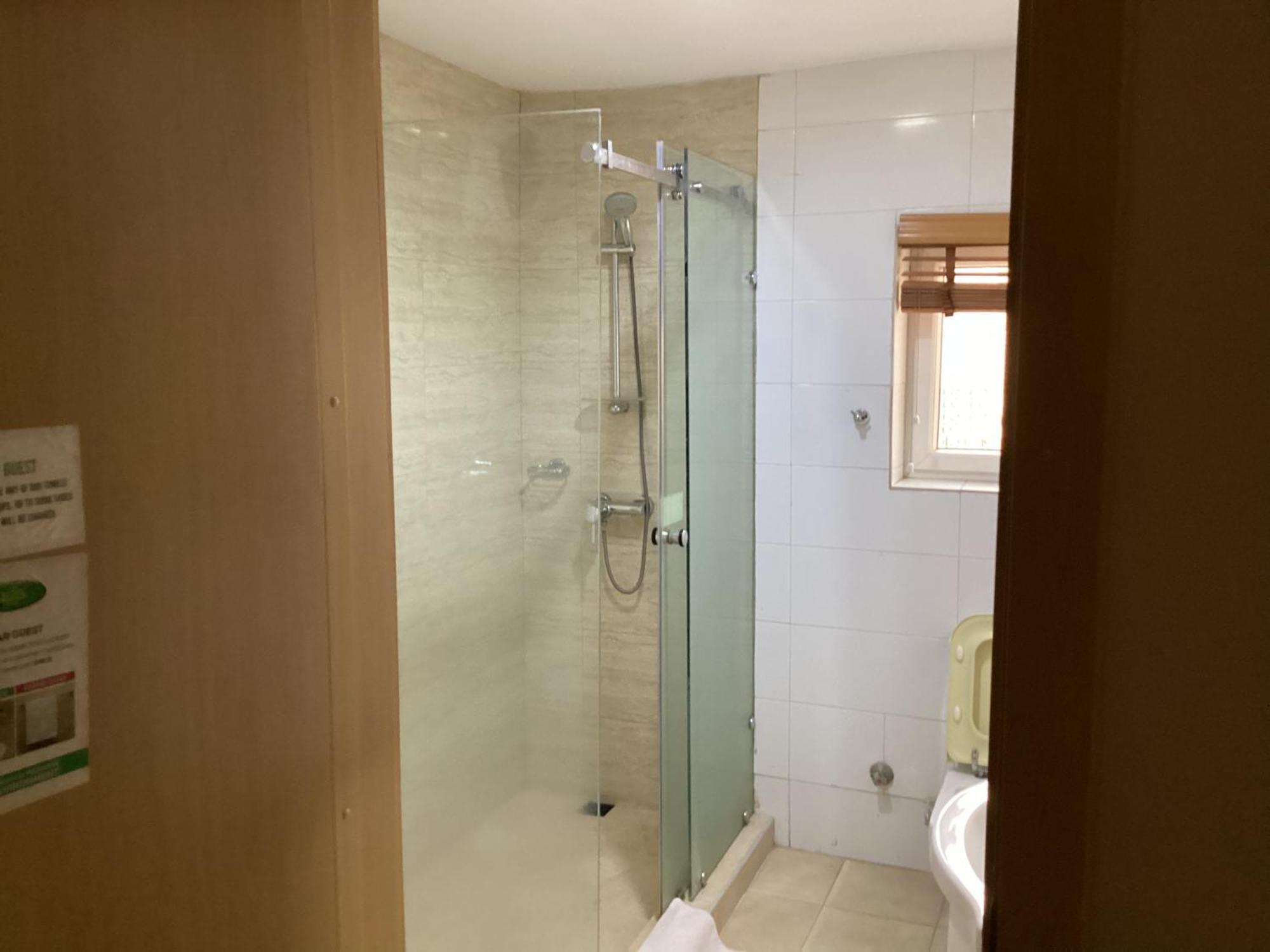 Adis Hotels Ibadan Esterno foto