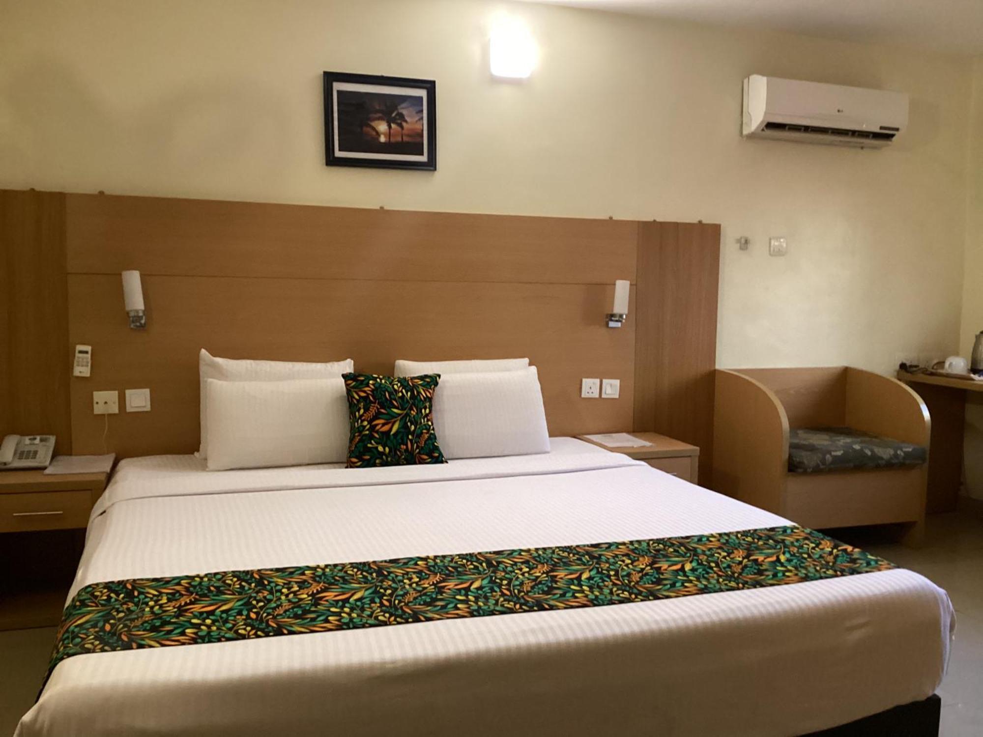 Adis Hotels Ibadan Esterno foto