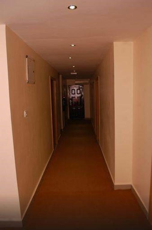 Adis Hotels Ibadan Esterno foto